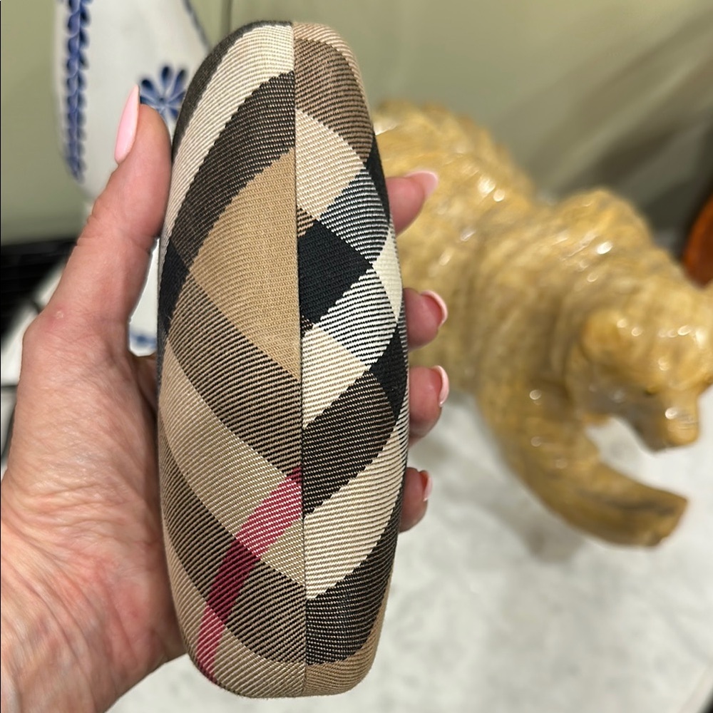 Burberry Checkered Eyeglass Case in Black, Tan, and Red - Picture 5 of 5